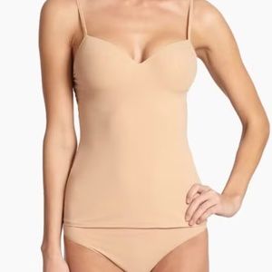 Hanro underwire tank top Camisole Off Nude Built in Bra